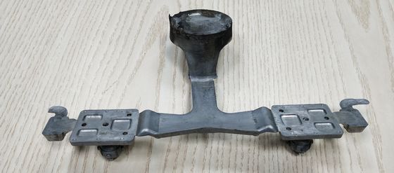 L'alliage d'aluminium ébavurant des pièces de moulage mécanique sous pression que la par injection moulage des pièces