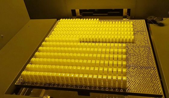 3d de galvanoplastie imprimant les pièces en plastique arrosent l'impression de transfert