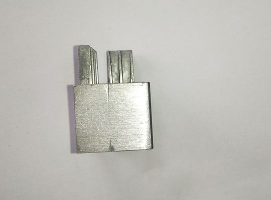 Le GV les moulages mécanique sous pression à haute pression d'aluminium de pièces de moulage mécanique sous pression saupoudrent le revêtement