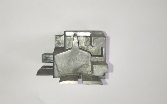 Le GV les moulages mécanique sous pression à haute pression d'aluminium de pièces de moulage mécanique sous pression saupoudrent le revêtement