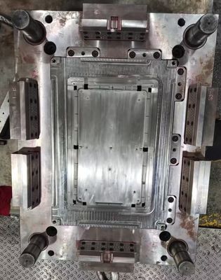 OEM de plastique de moulage par injection de précision de coutume de S136H 718H 2343