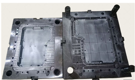 Moulage par injection de usinage de précision de commande numérique par ordinateur de moule en plastique de clôture de dispositif médical