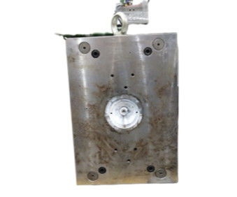 Le traitement thermique a adapté l'instrument aux besoins du client en plastique de catégorie comestible de Shell Injection Molding Mold For