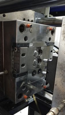 Finition usinée en plastique ménagère de moulages par injection des routeurs S136H 718H d'appareil
