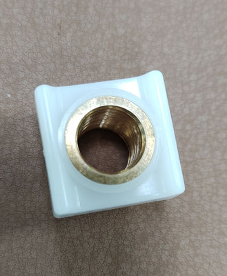 Système de moulage par injection de finition de surface lisse avec un délai de réalisation court